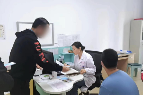 院網(wǎng)站-市婦幼保健院舉辦5·1兒童生長發(fā)育義診活動96