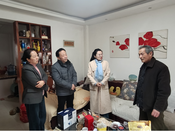 院網(wǎng)站-市婦幼保健院開展走訪慰問困難黨員工作203