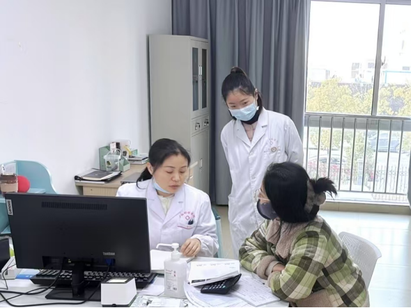 守護成長，從“新”出發(fā)——市婦幼保健院舉辦寒假兒童與青少年生長發(fā)育義診活動